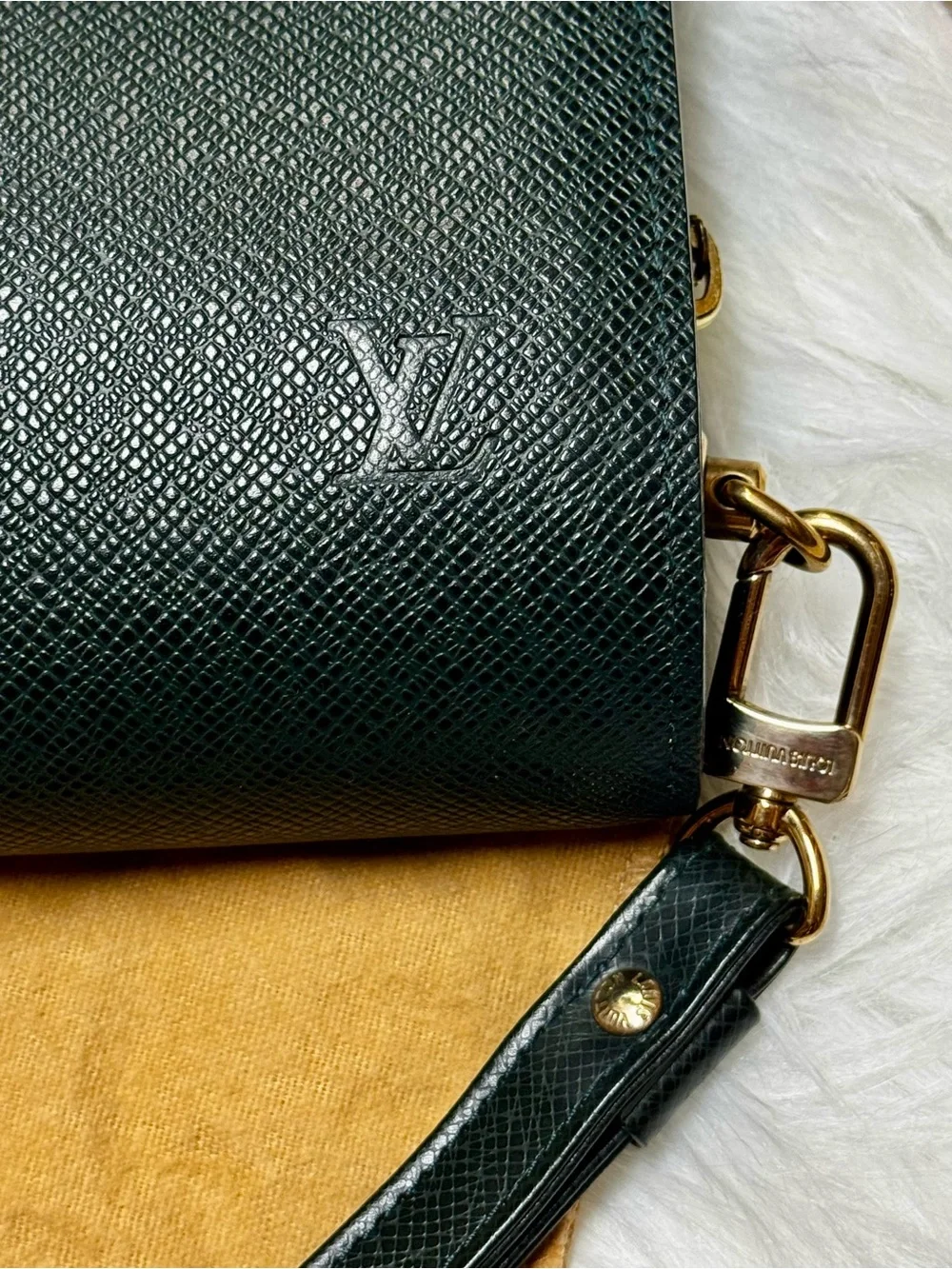 Louis Vuitton Clutch Wrist Strap Dark Green Epi Orsay + Dust Bag Unisex 9x6x2”